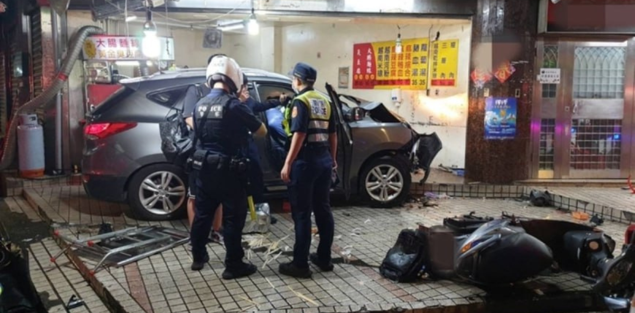 台北市内湖区初中生 曾台渊 开车肇事导致三人死亡 已被特警立即逮捕