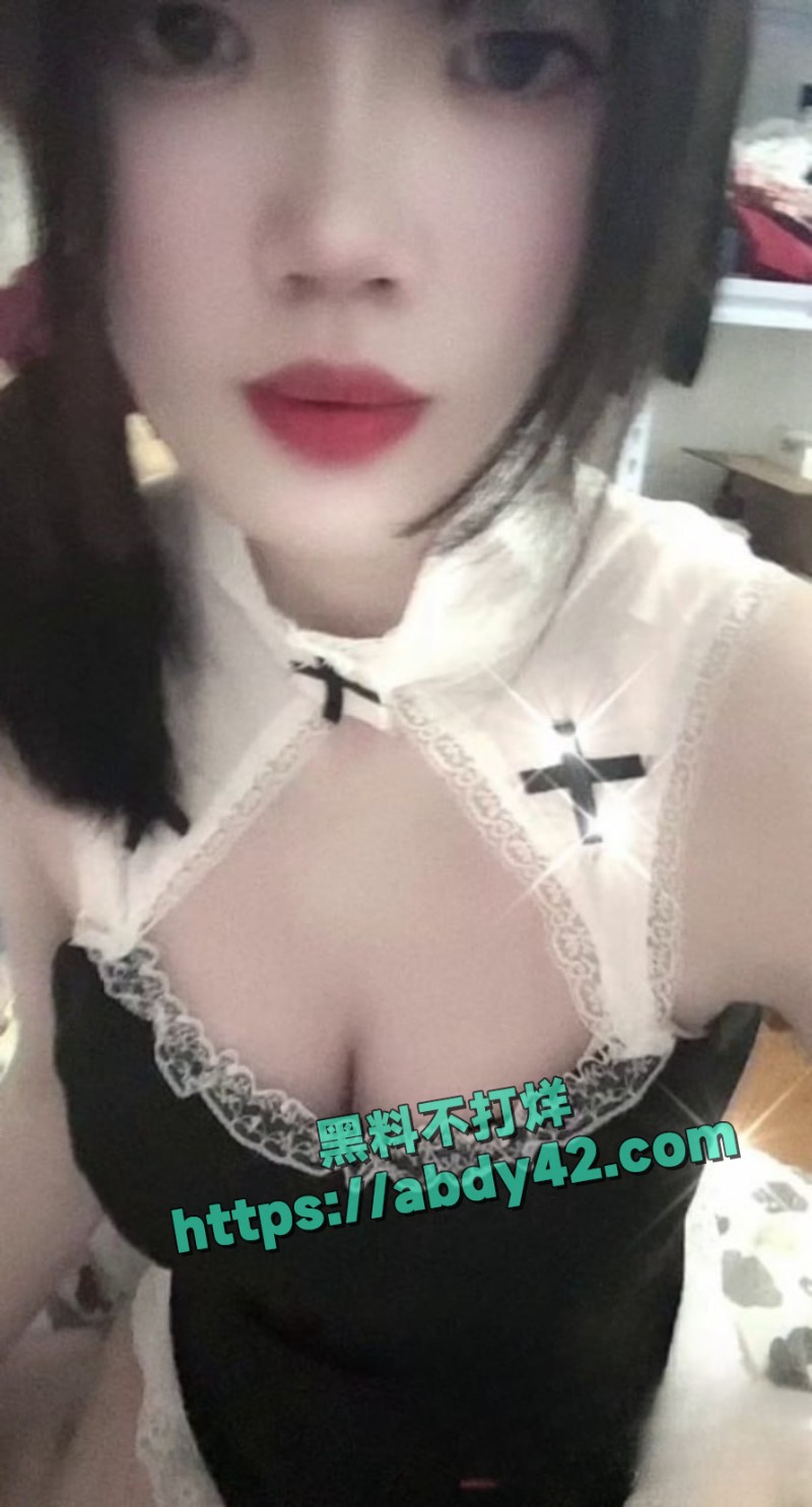 抖音网红奶七酱2