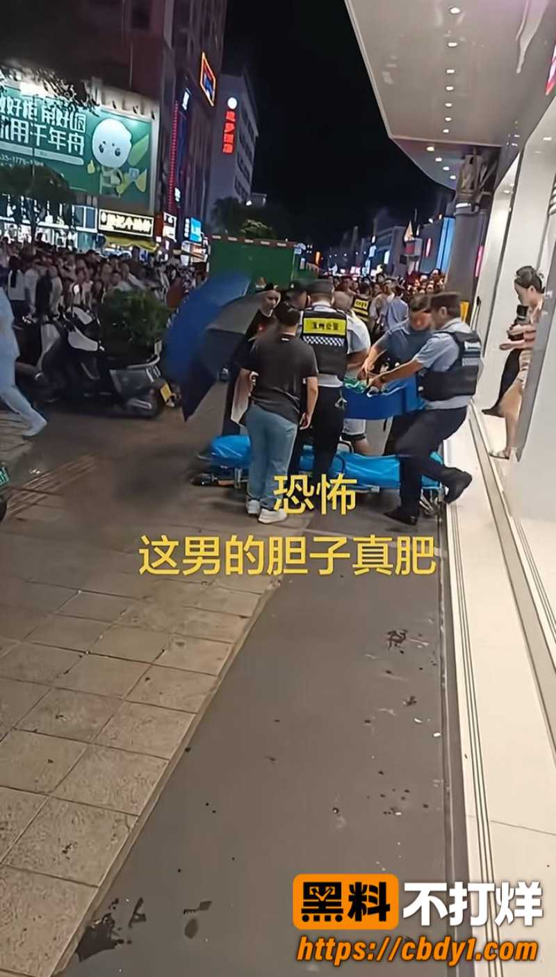 广西玉林十字街砍人14