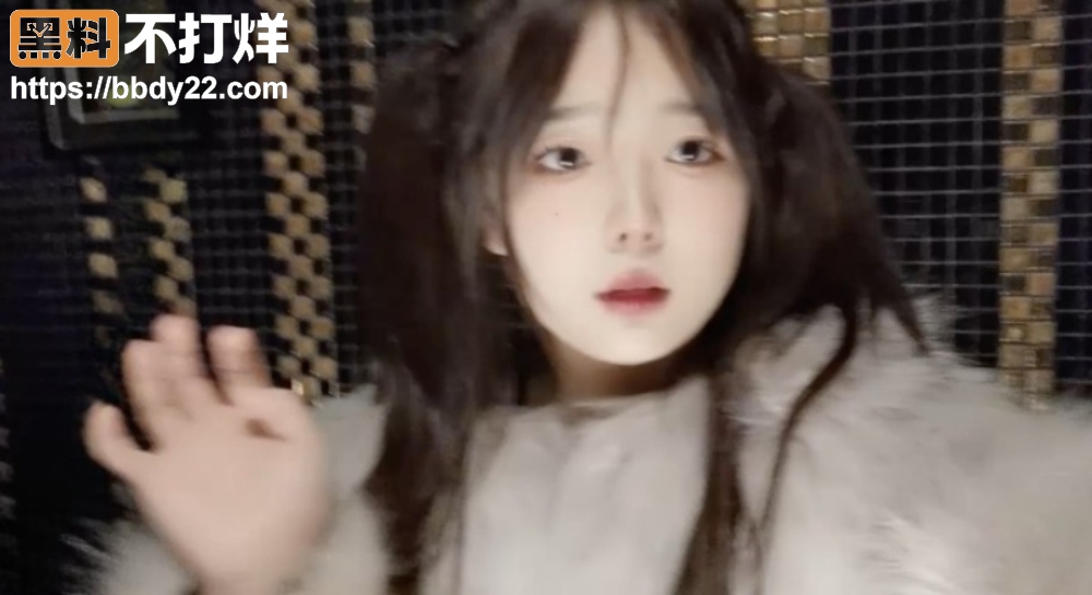 小包子粉蓝女仆装8