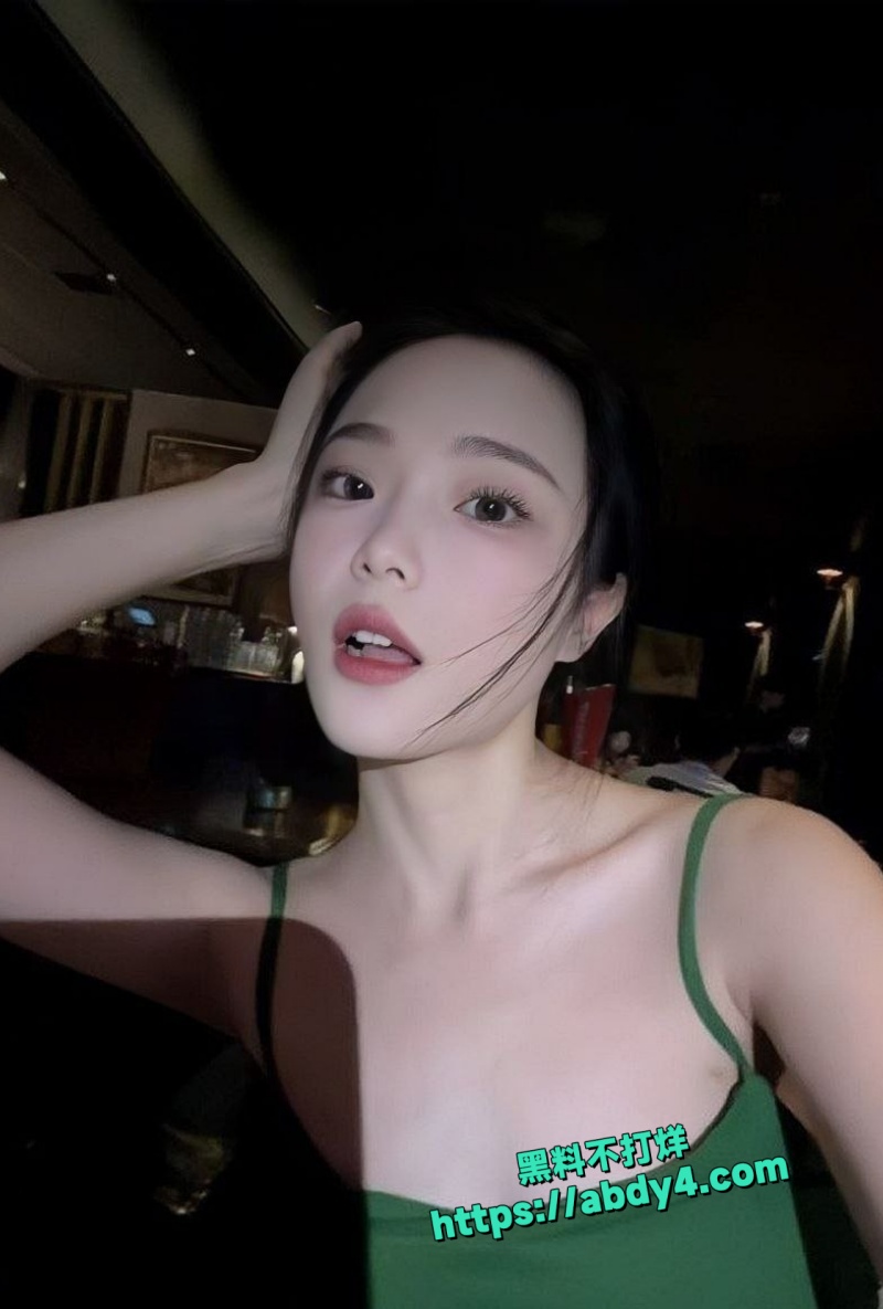 大学生变身骚浪武媚娘2