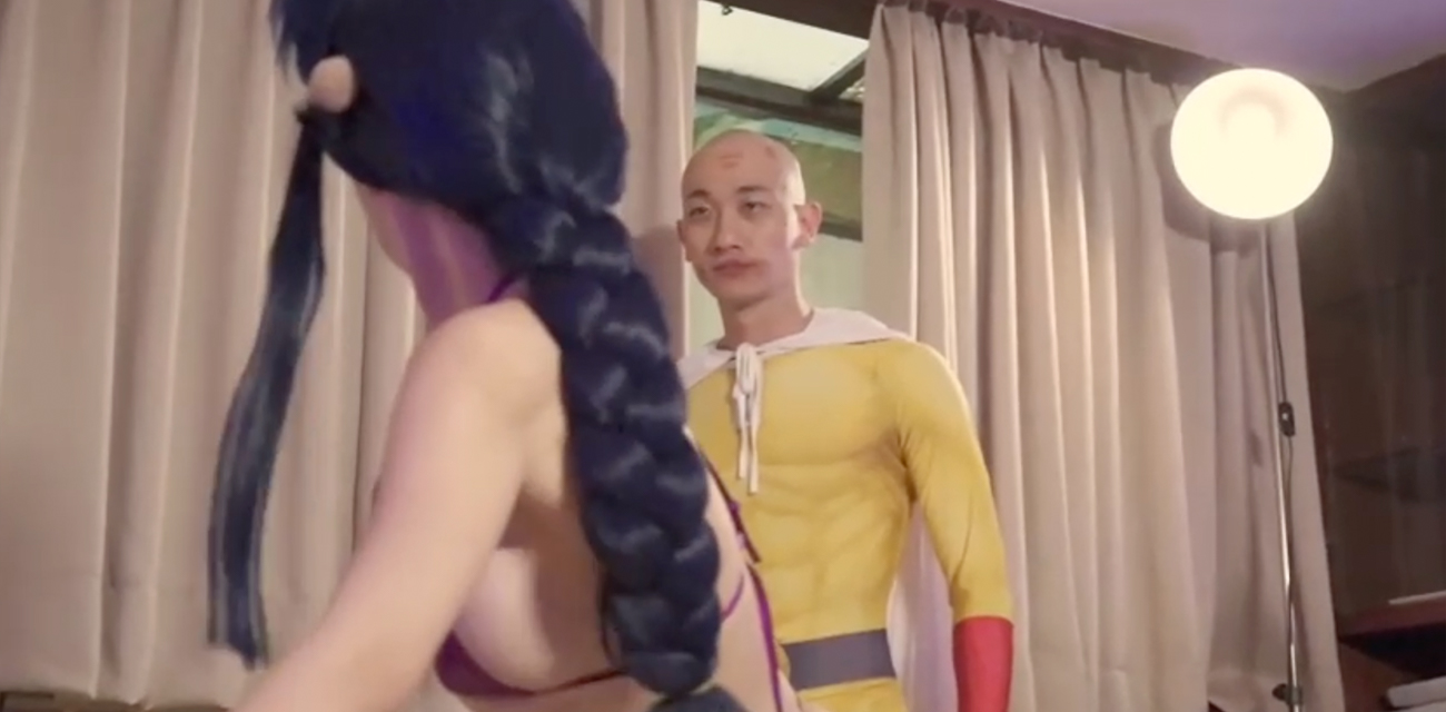 3P骑乘位轮流内射 一拳超人被巨乳猫娘强行榨精 连旁边的路人也没有放过！