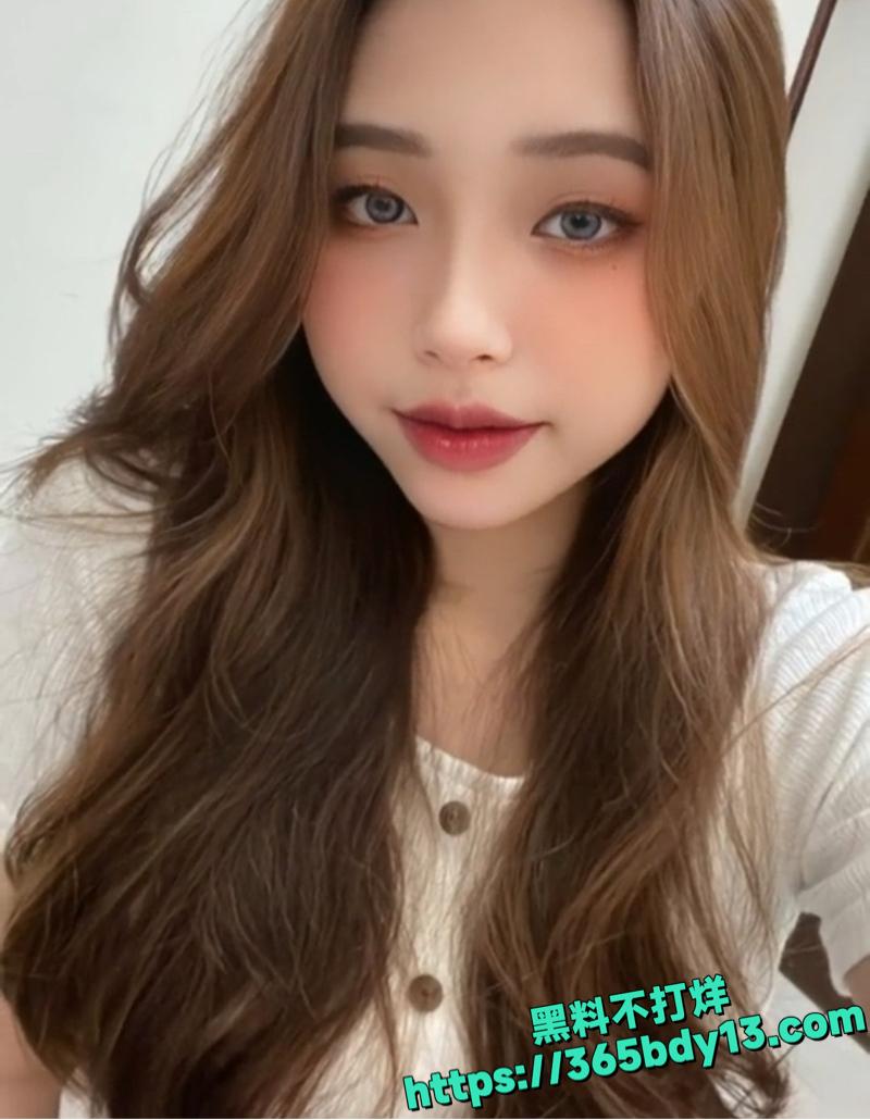 张佩婷的私密自拍视频7