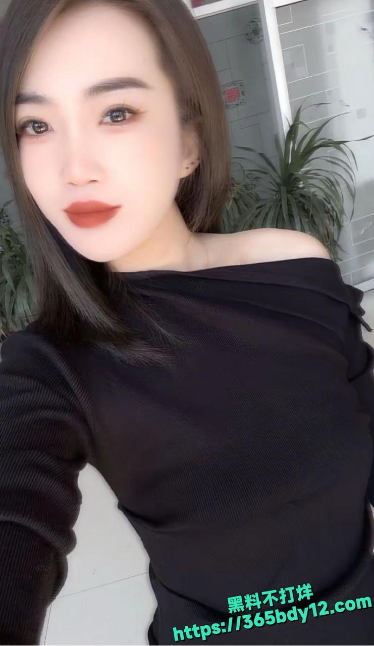 广东湛江小少妇欲望不满与跑友约炮8