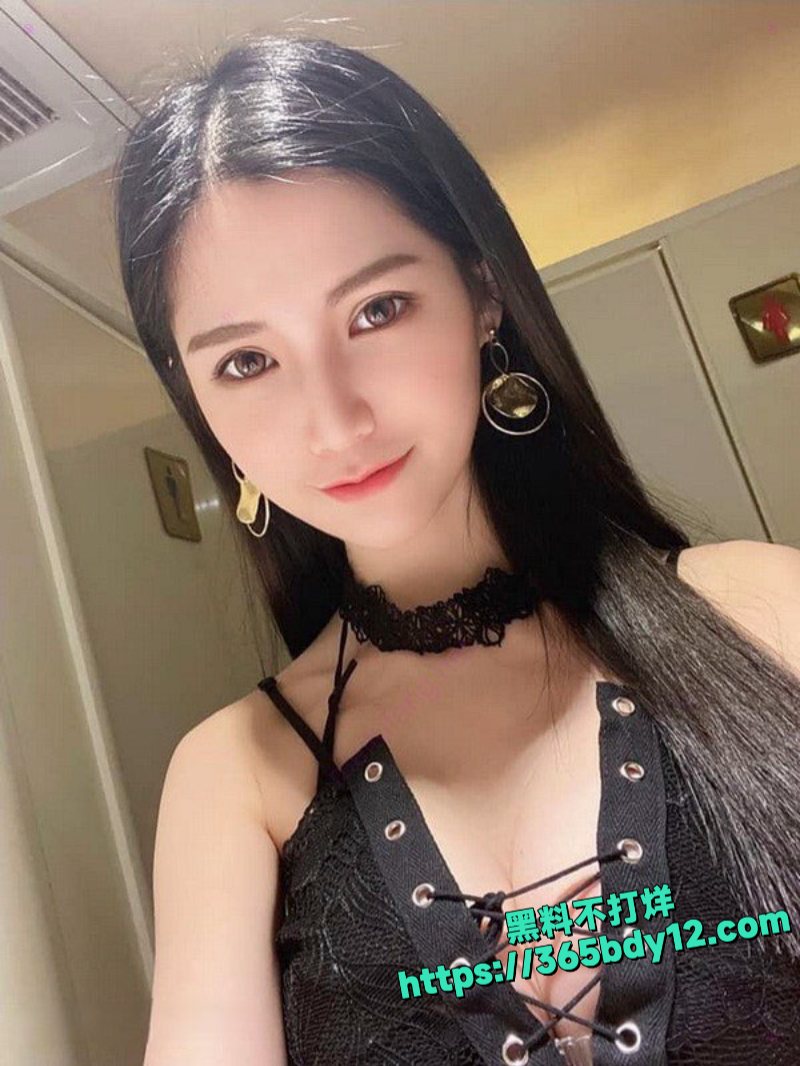 身材火爆高颜值反差网红刘湘婷不雅私拍外流4
