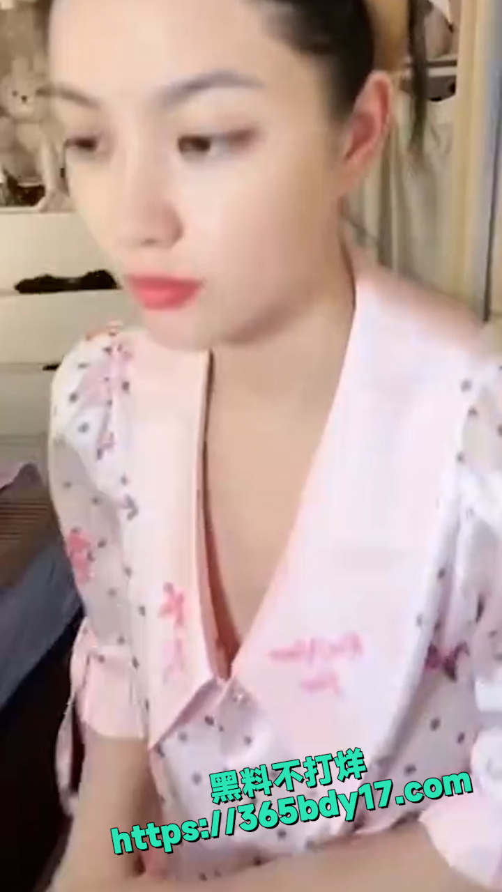 竖版模版.00000708.Still174
