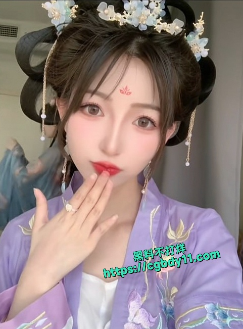 【猫小娴】极品超嫩一线天美鲍大尺度自慰4.jpg
