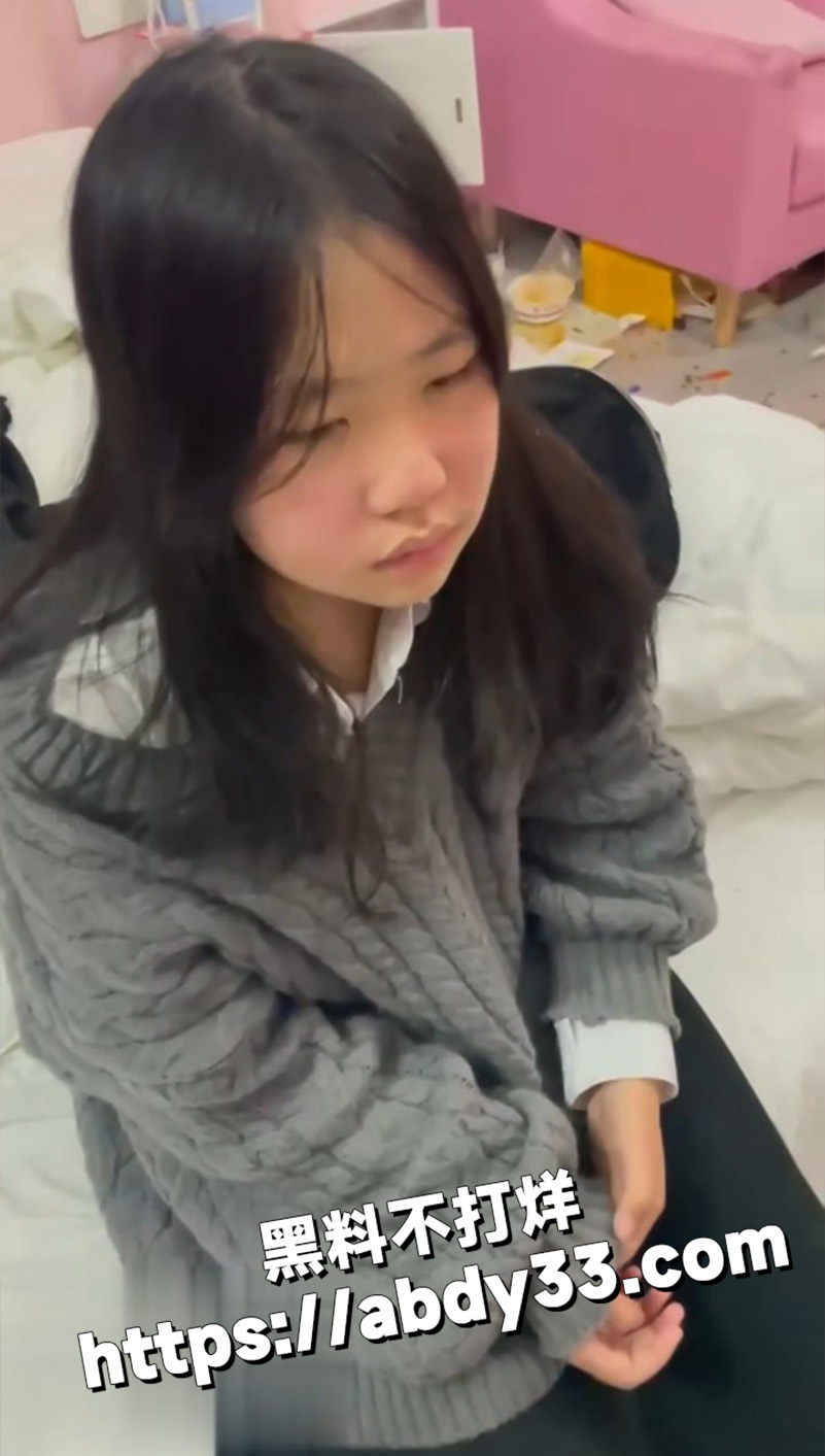 江苏无锡王美成被精神小妹霸凌7