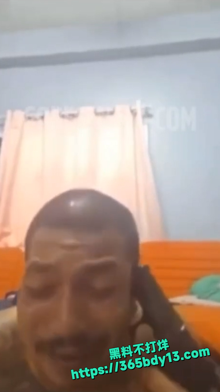 泰国男子直播开枪自杀 10