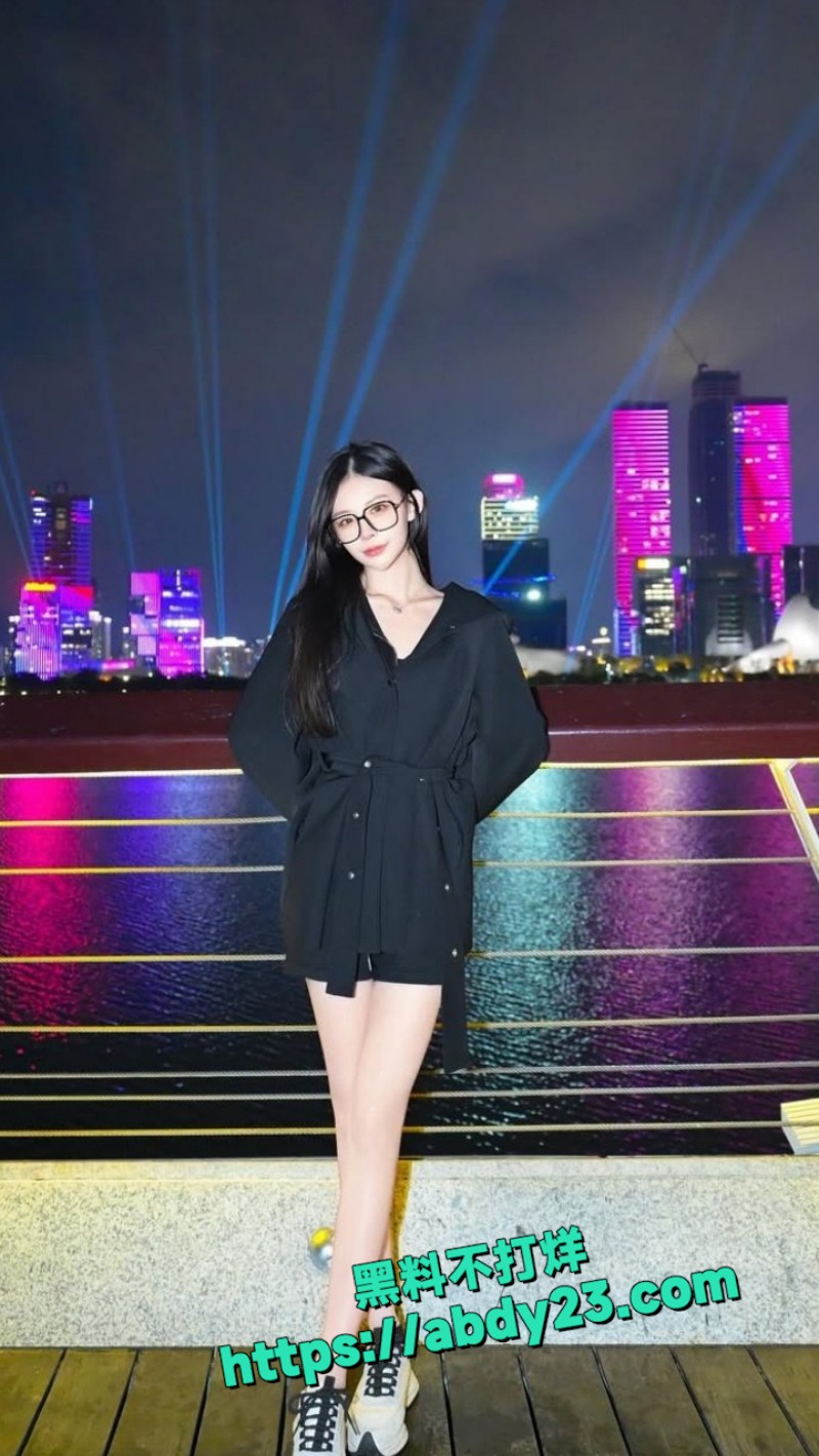 极品高颜值少妇早期与自家老公自拍 13