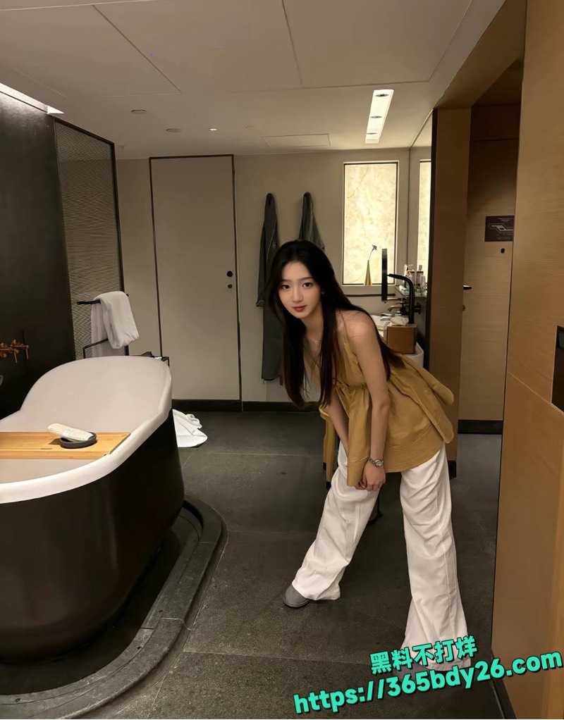 女友李禹熹曝光男演员荣梓杉家暴出轨22