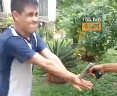 偷东西被发现后的惩罚，感觉惩罚有点严重