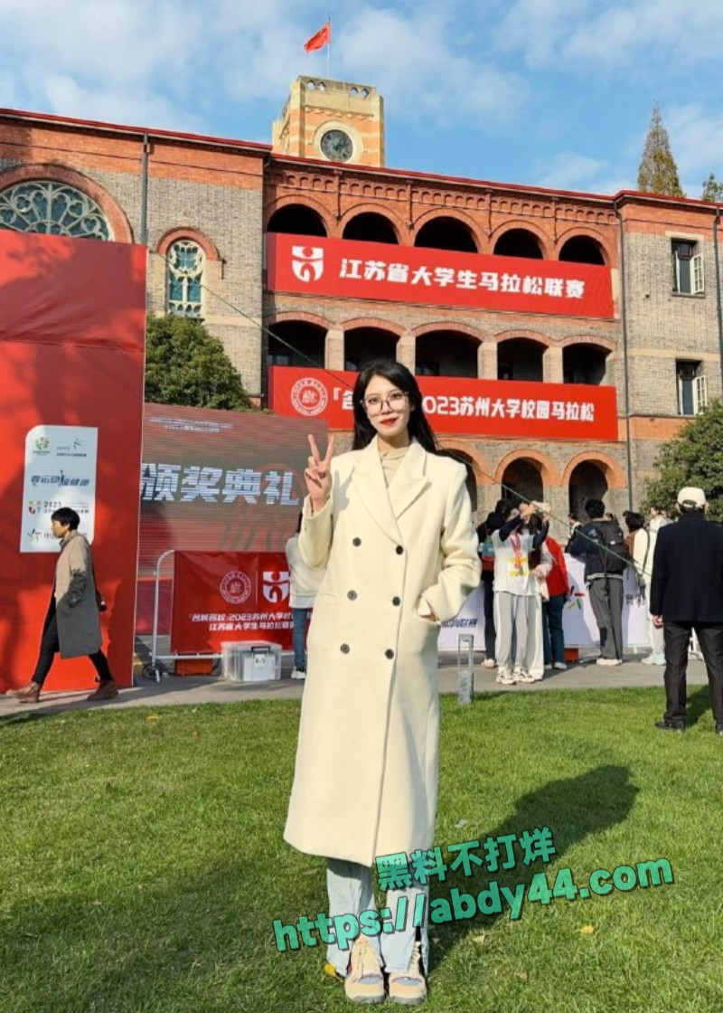 江苏大学生王紫晴8