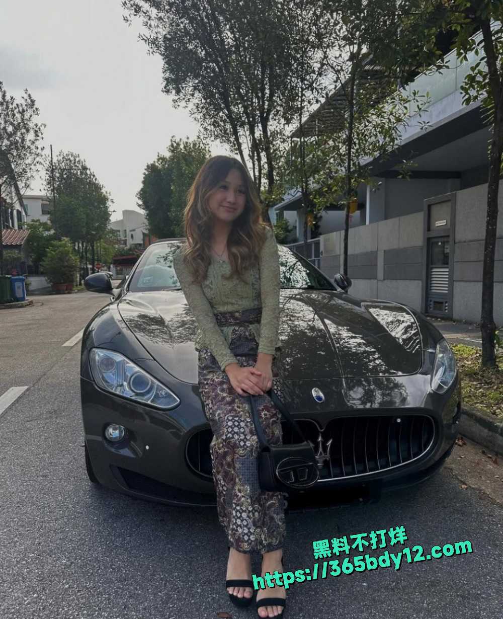 ig新加坡混血女网红 6