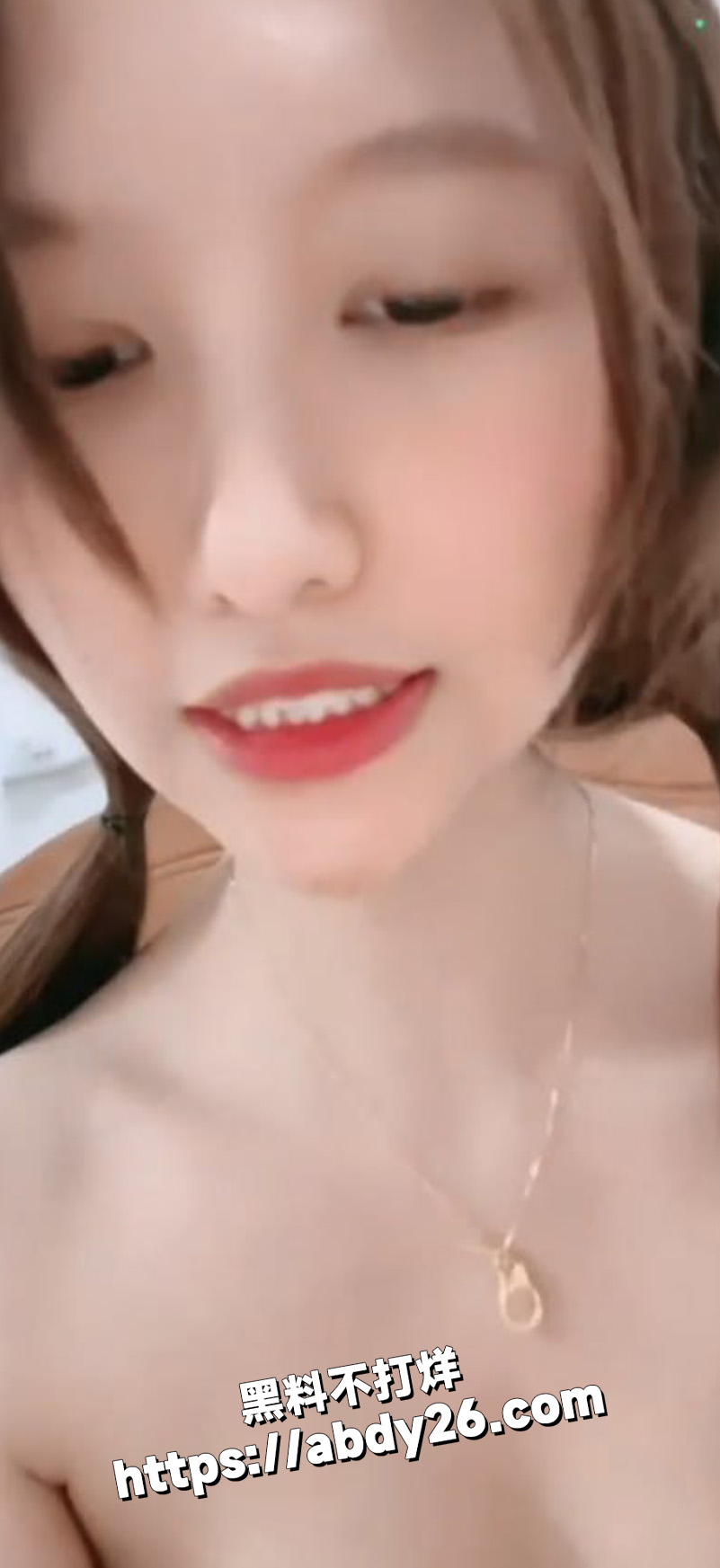 神秘诱人的双马尾红色洛莉塔9