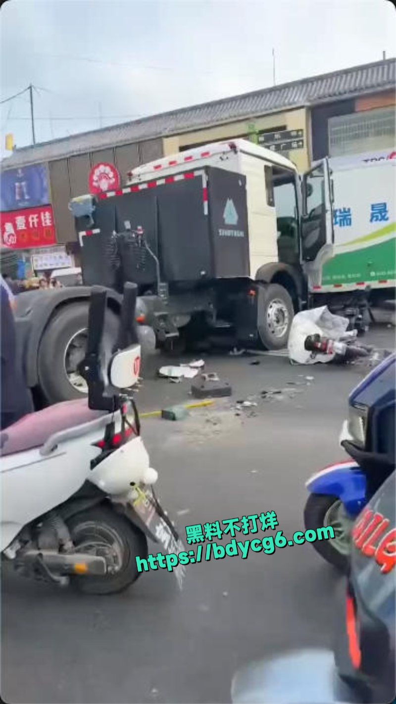 天津蓟州文昌街车祸4