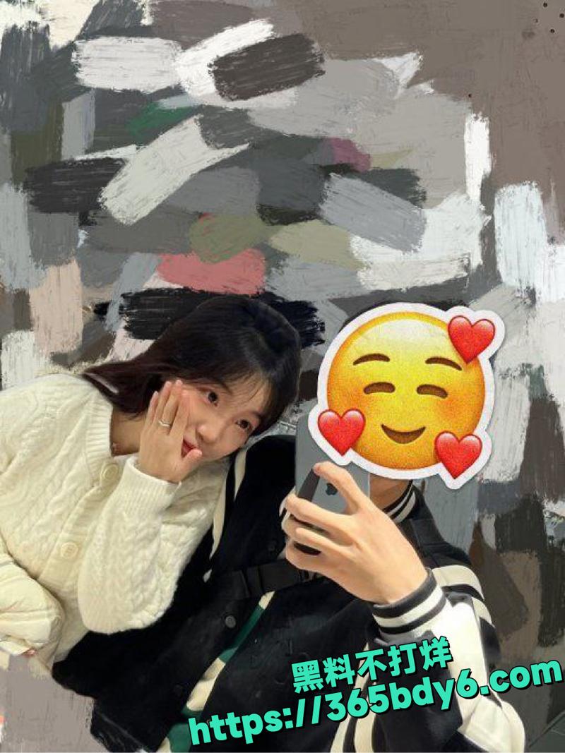 黄艺JK白丝装扮大尺度视频10