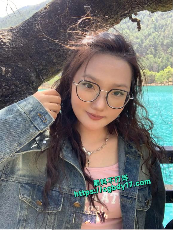 滇西应用技术大学 何一婷 网聊约炮被曝光5