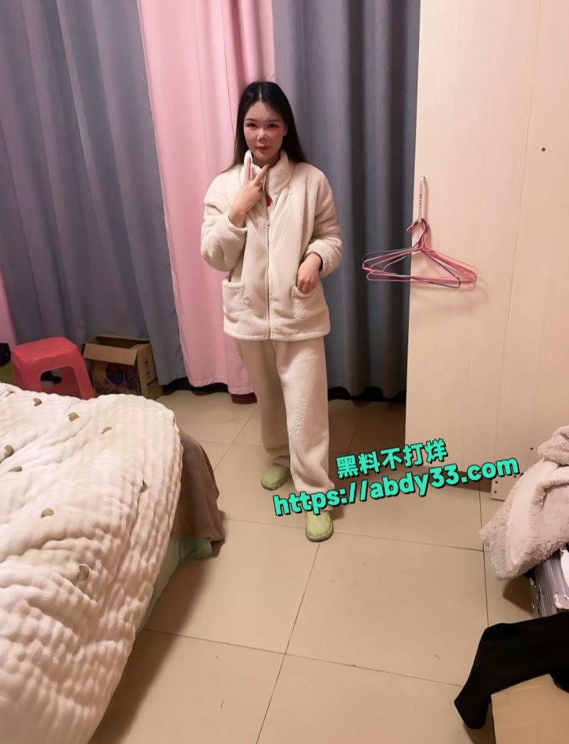 湖南省86年高颜值少妇何维8