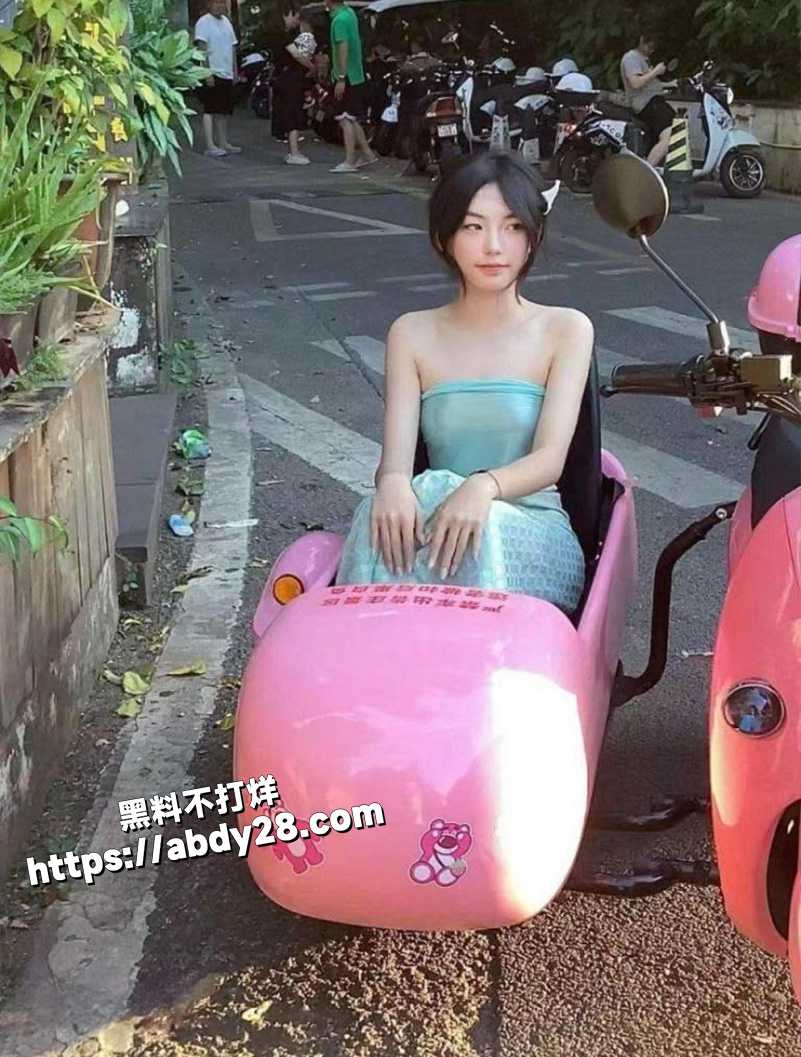 沧州师范22级冰山女神吕嘉慧2