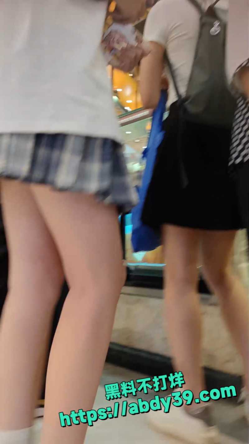 步行街拍抄底大神 10