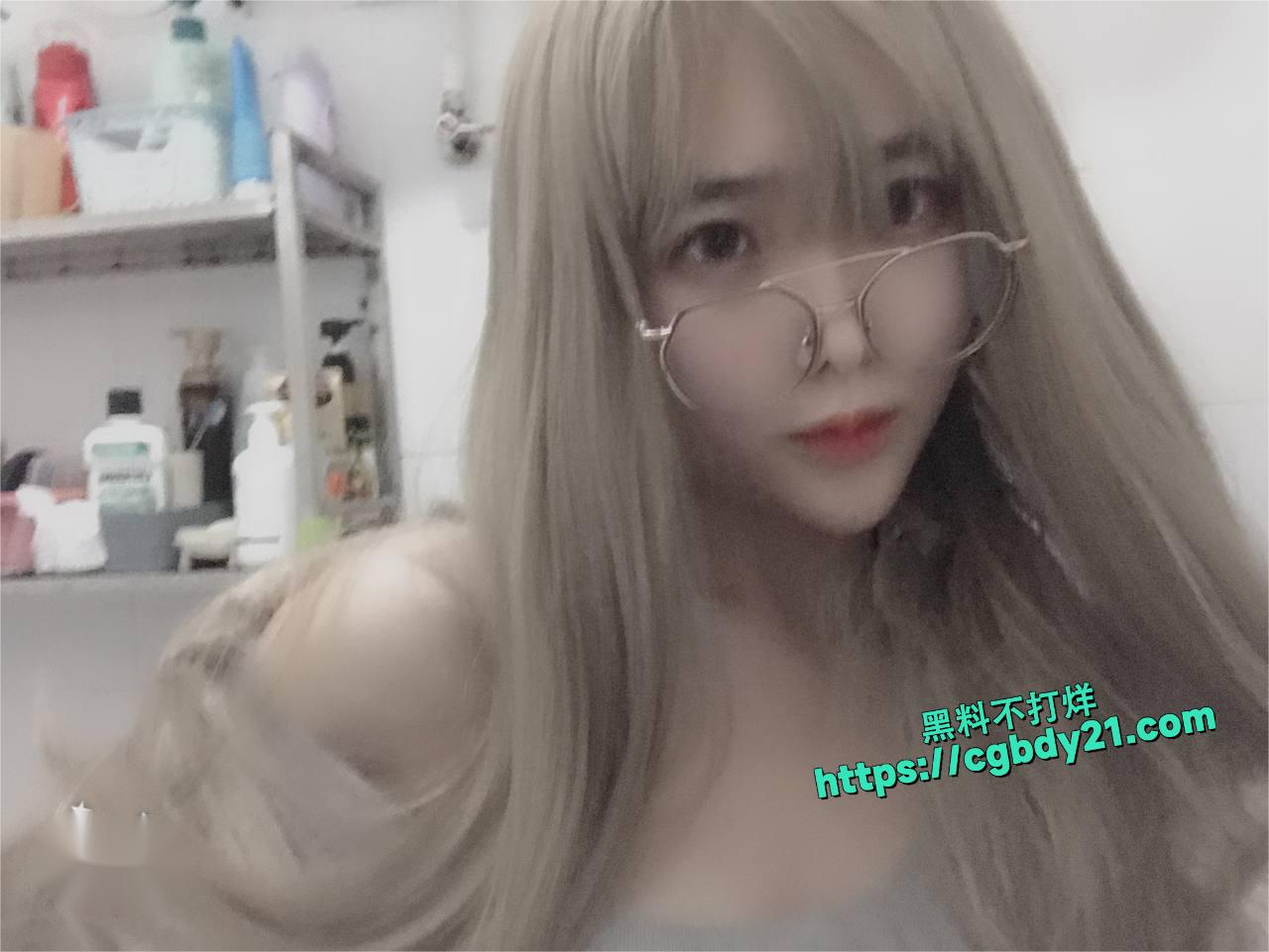 杭州高颜值黄毛温思颖22