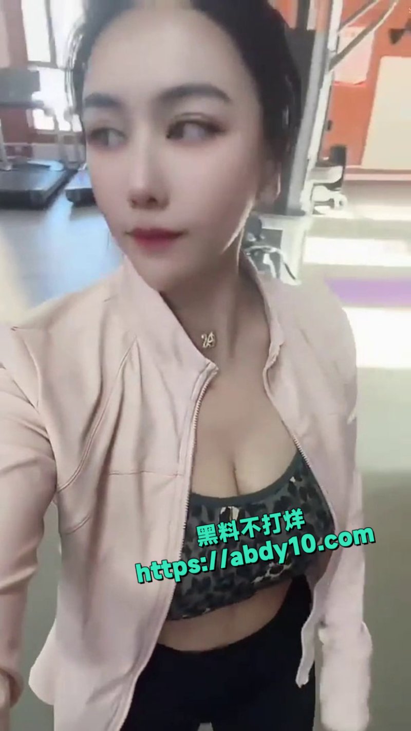 快手佳美美巨乳御姐1