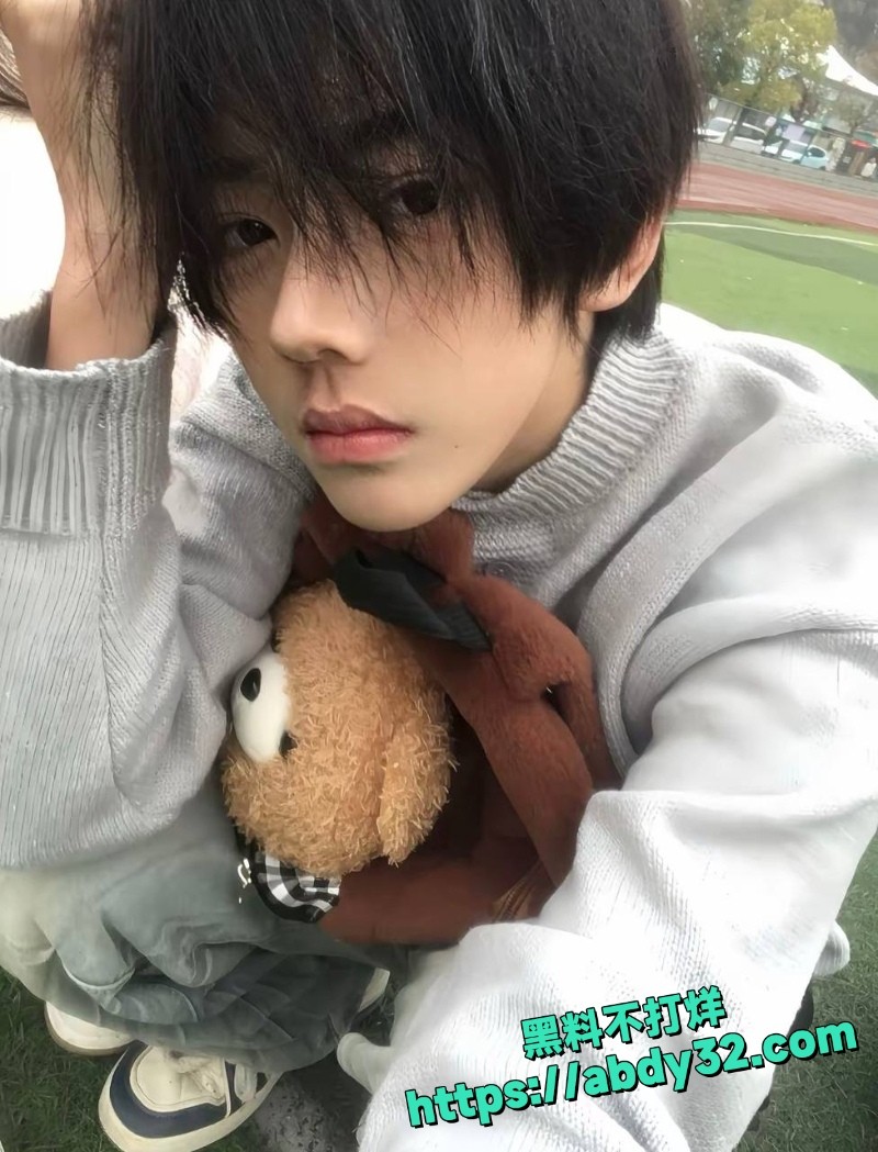 男网红AAA老王批发塌房 10