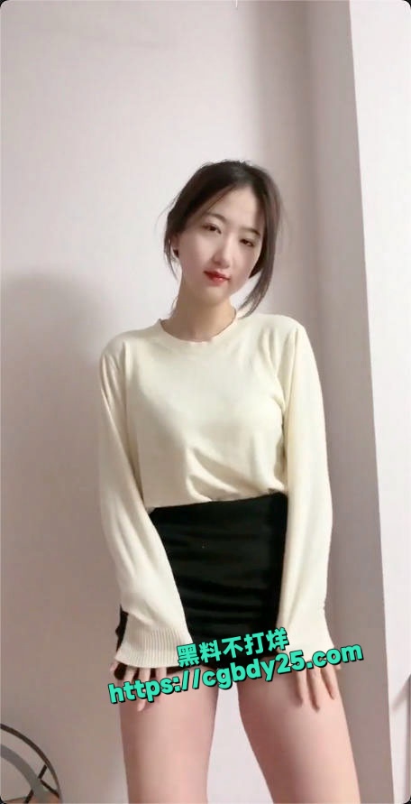 表里不一反差婊尤永慈定制福利流出1
