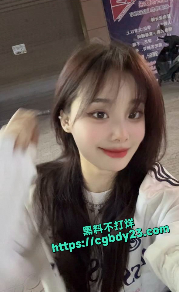 富二代fKabuto真实约炮23岁甜美小网红6