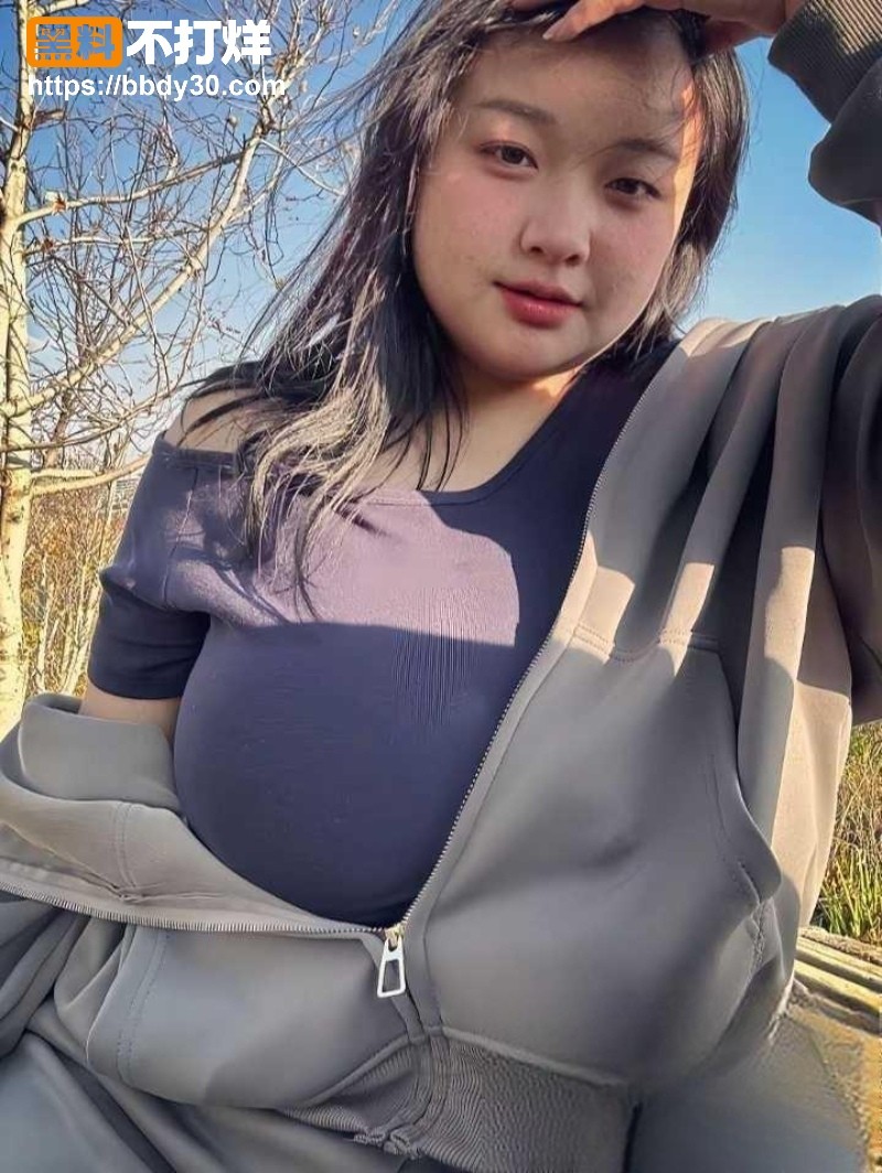 2岁反差女巨乳肥臀6