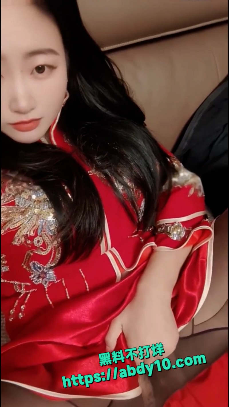 素人天然F奶姐姐 1