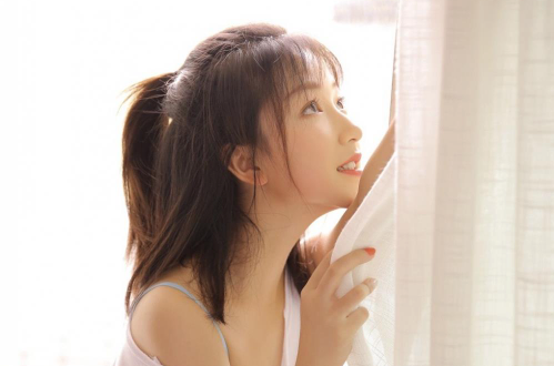 【原创首发】舍友把他女友的内衣挂到我们阳台，劝了也没用