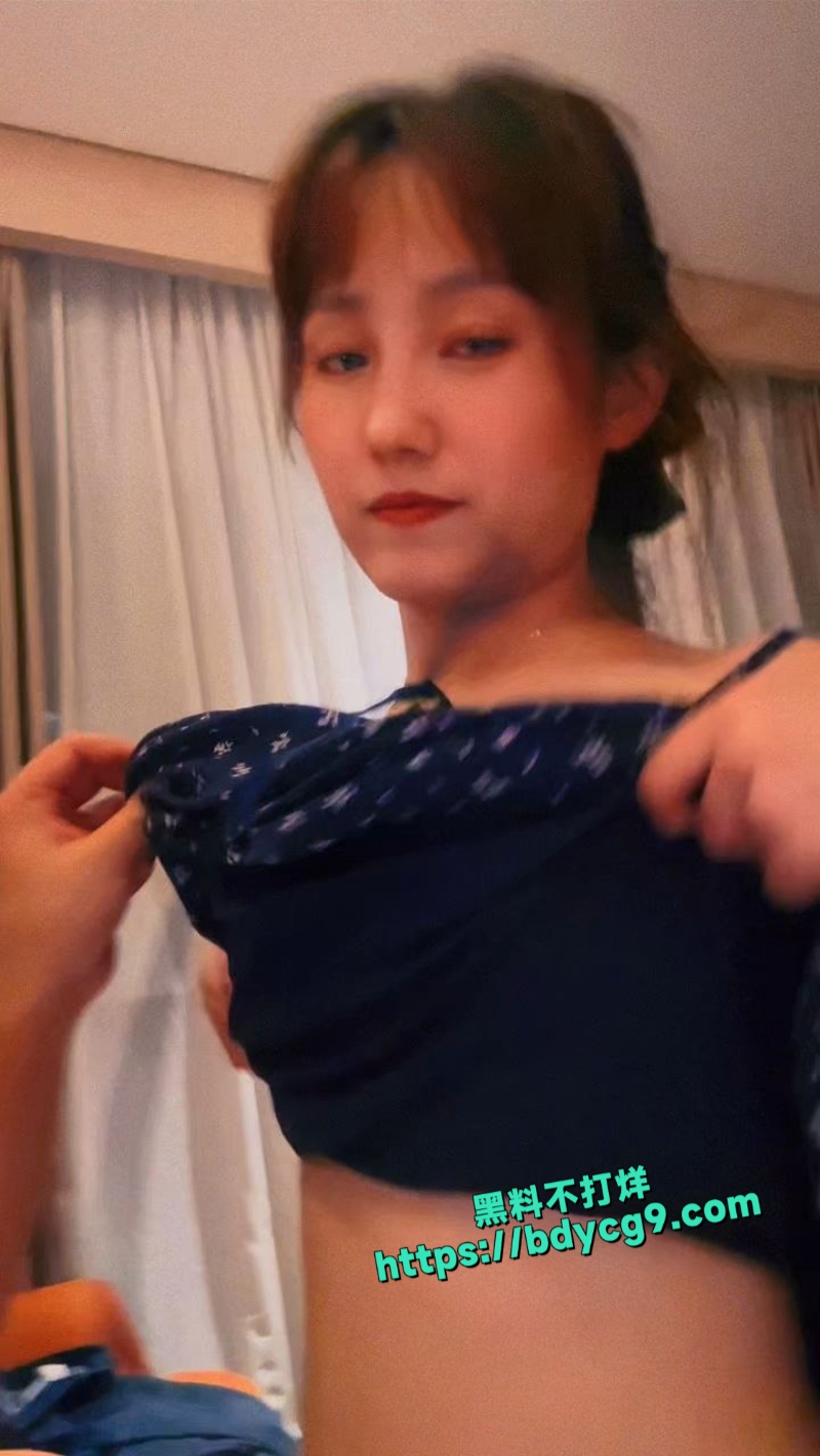 清纯可爱的前女友