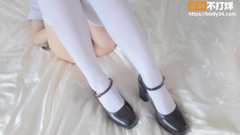 米胡桃学生JK口交1