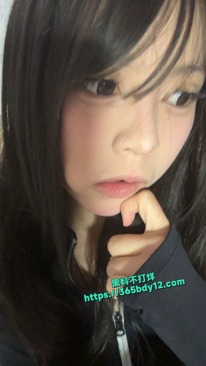 舞蹈学校来的极品女高中生私下竟是个小骚狗1