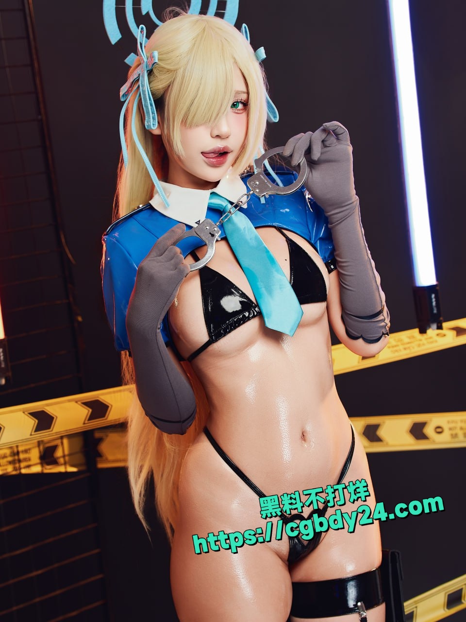 超极品COS福利姬Puypuychan最新COS桐人亚丝娜长篇写真视图3
