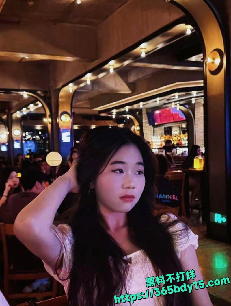 广西科技大学杨惠麟裸聊视频 8.