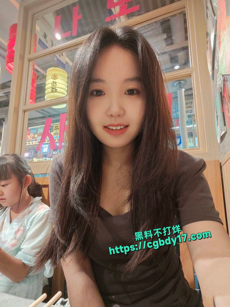 甘肃反差婊眼镜骚妹于雪 自慰抵押视频真情流露25