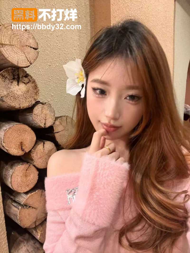 黄毛精神小妹出租屋情趣4