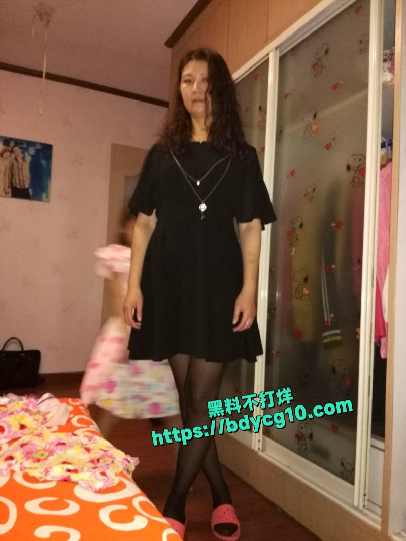山东济宁人妻经期出轨爆菊深喉妻5