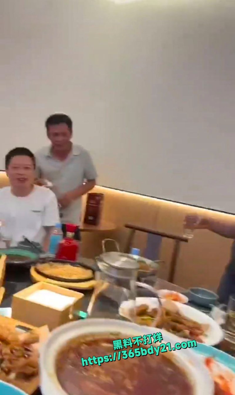 同学聚会初恋重逢干柴烈火 4
