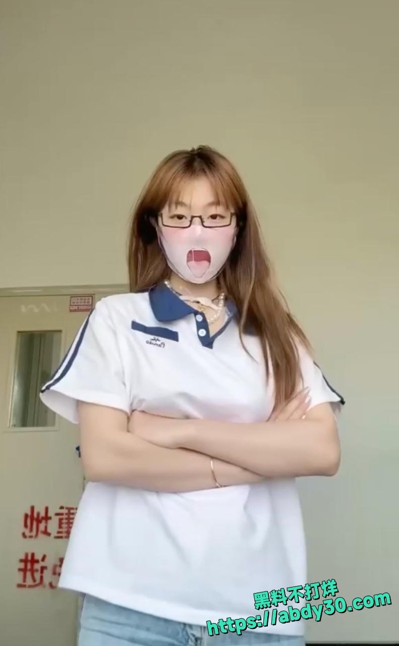 顶级身材一只桃桃裸舞露出福利1