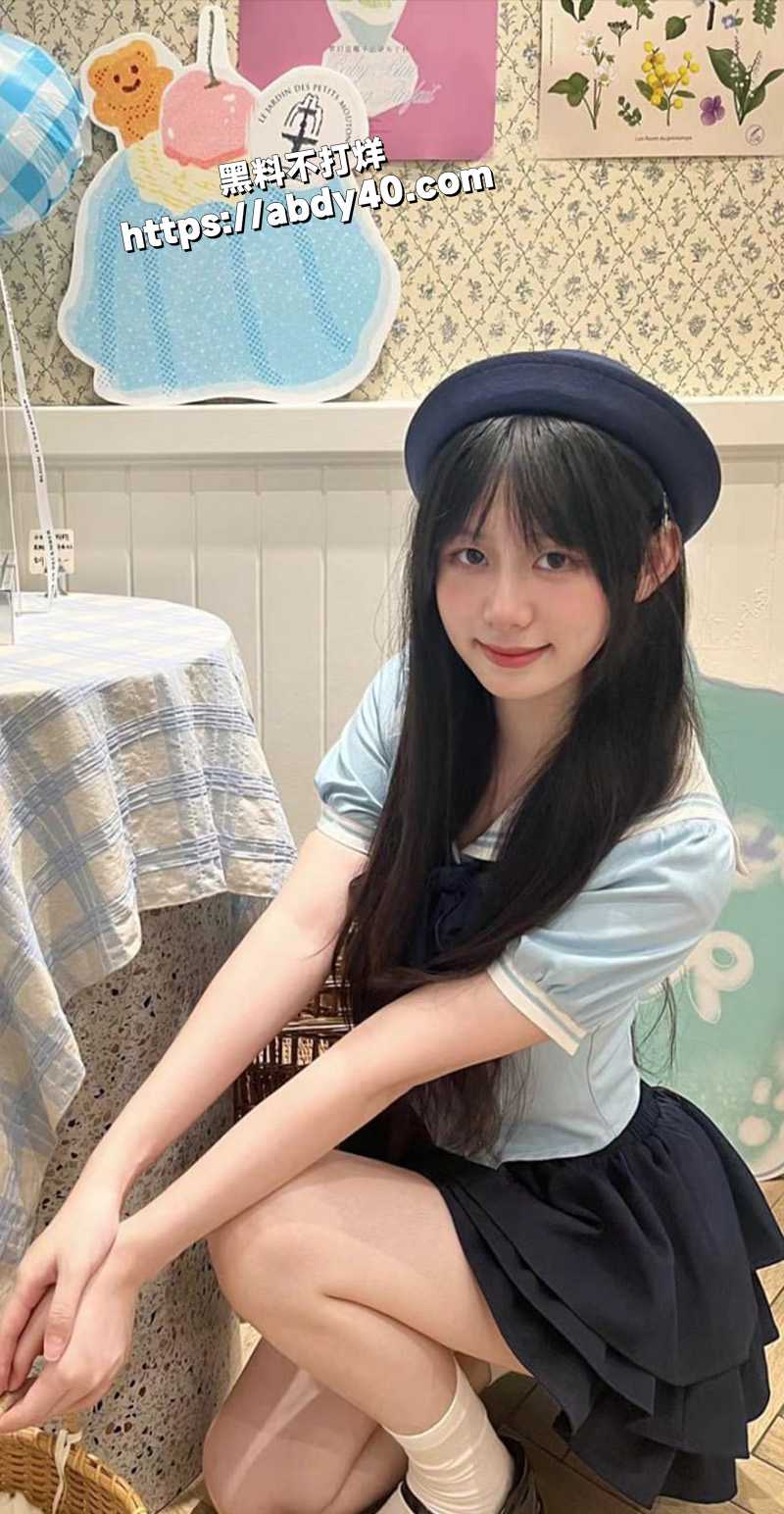 郑州大学清纯女神 姚凯萱.jpg5