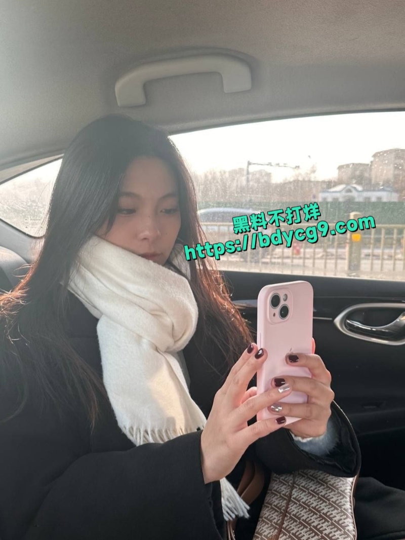 福建女大学生真实啪啪9
