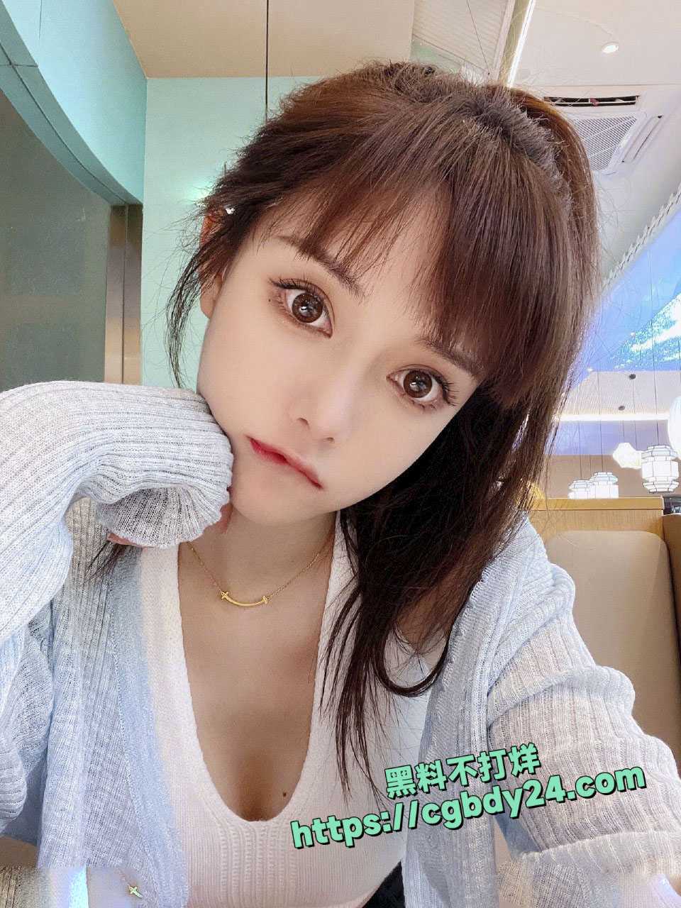 抖音418w粉丝网红苏小小早期微密圈大尺度视频曝光7