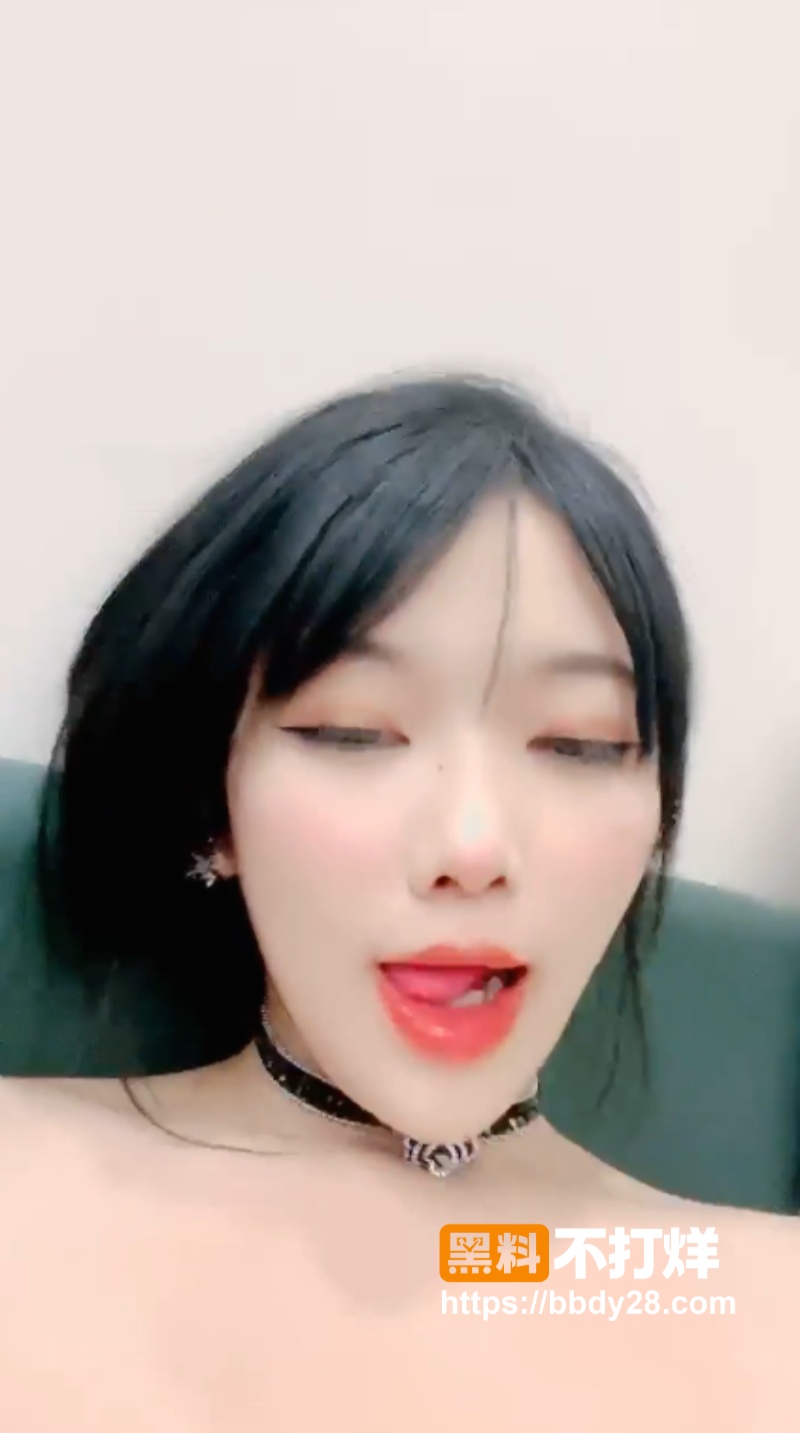 诺宝19岁极品大长腿美女裸舞5