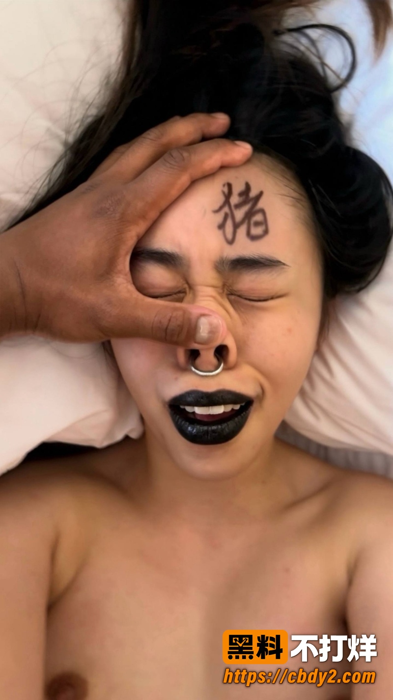 广东媚黑母猪HY黑爹落地 13