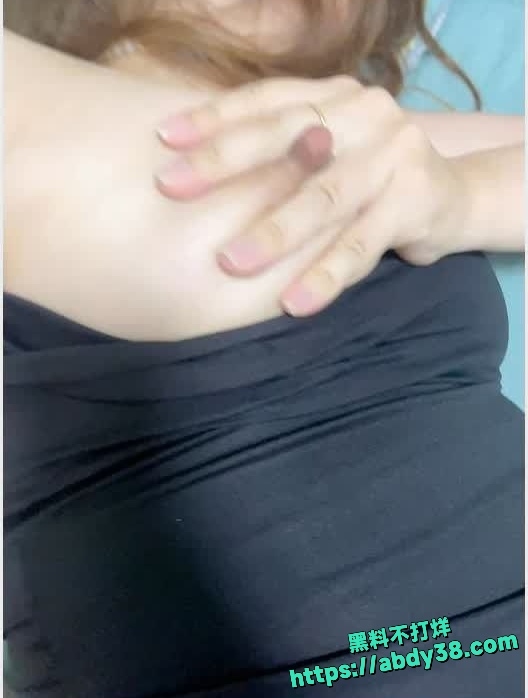 想双飞老婆姐姐4