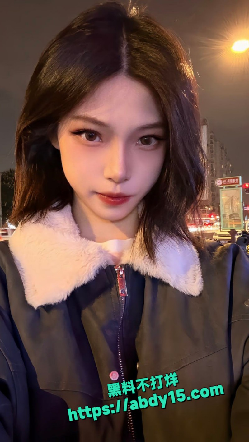 越南纹身精神小妹 13